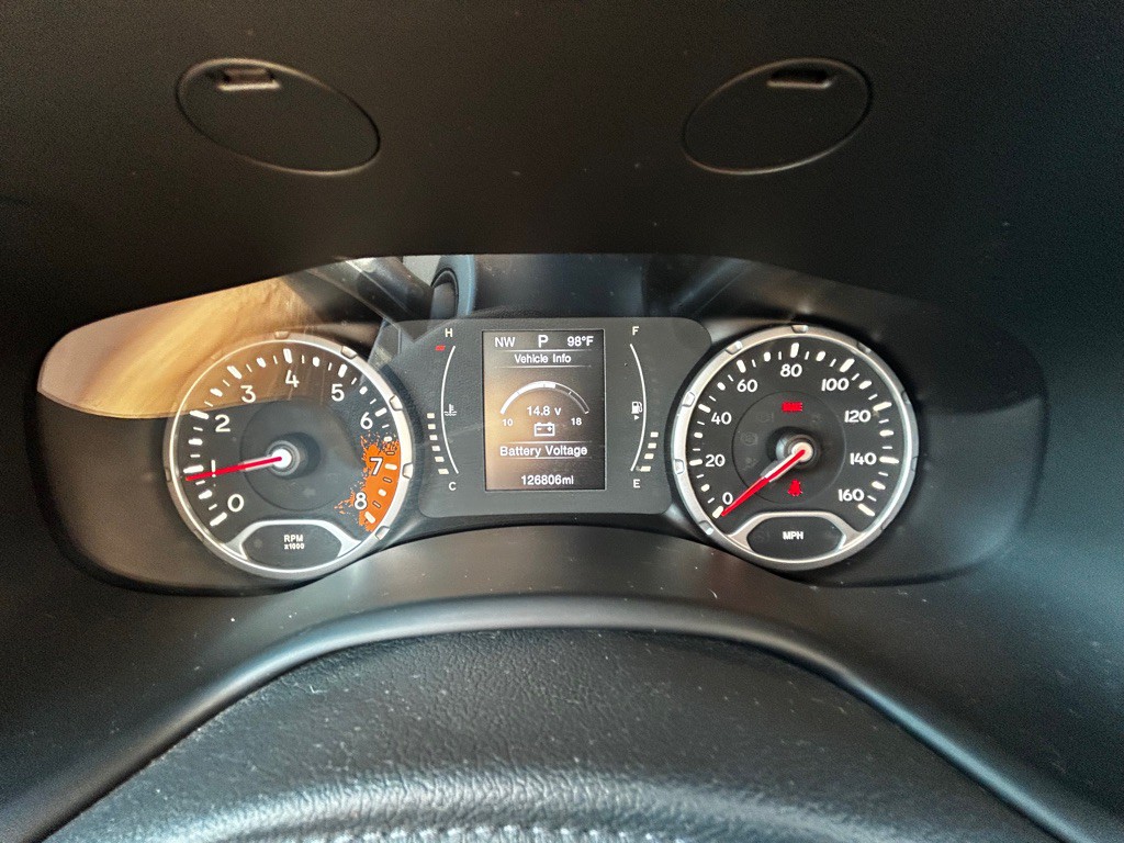 2015 Jeep Renegade Image 9