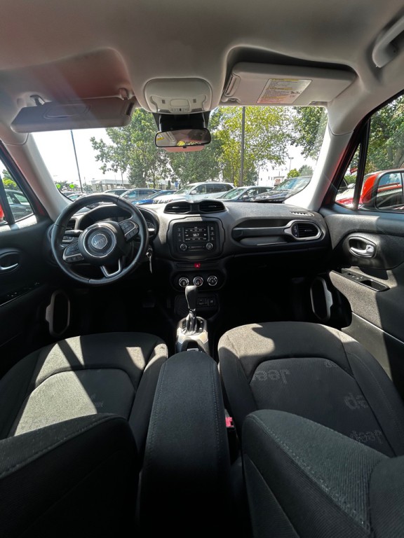 2015 Jeep Renegade Image 10