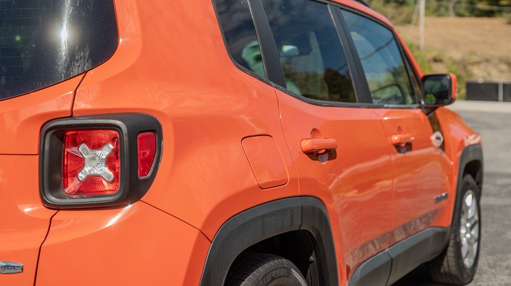 2015 Jeep Renegade Image 6