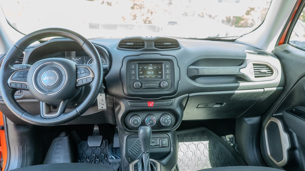 2015 Jeep Renegade Image 10