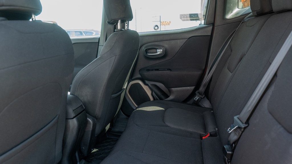 2015 Jeep Renegade Image 12