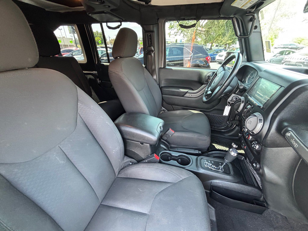 2017 Jeep Wrangler Unlimited Image 8
