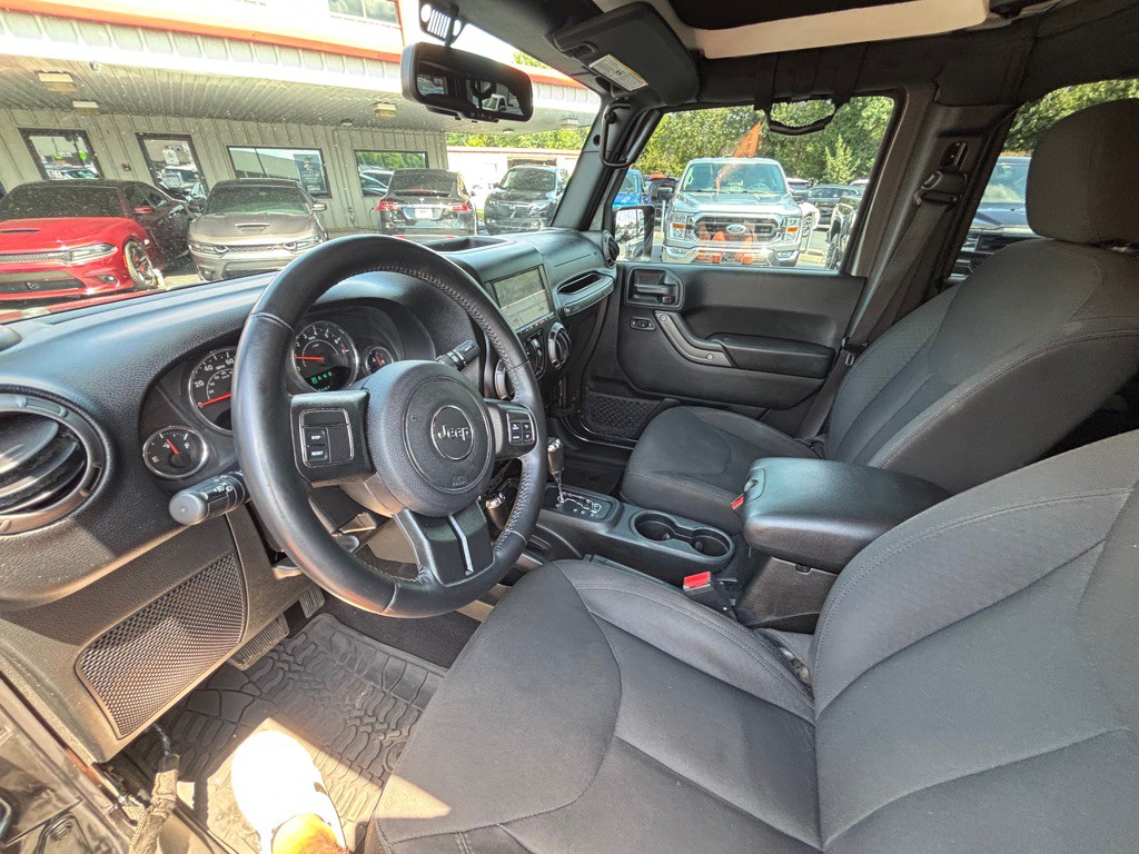 2017 Jeep Wrangler Unlimited Image 11