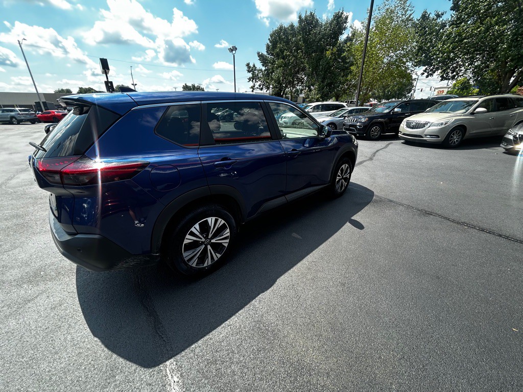 2023 Nissan Rogue Image 2