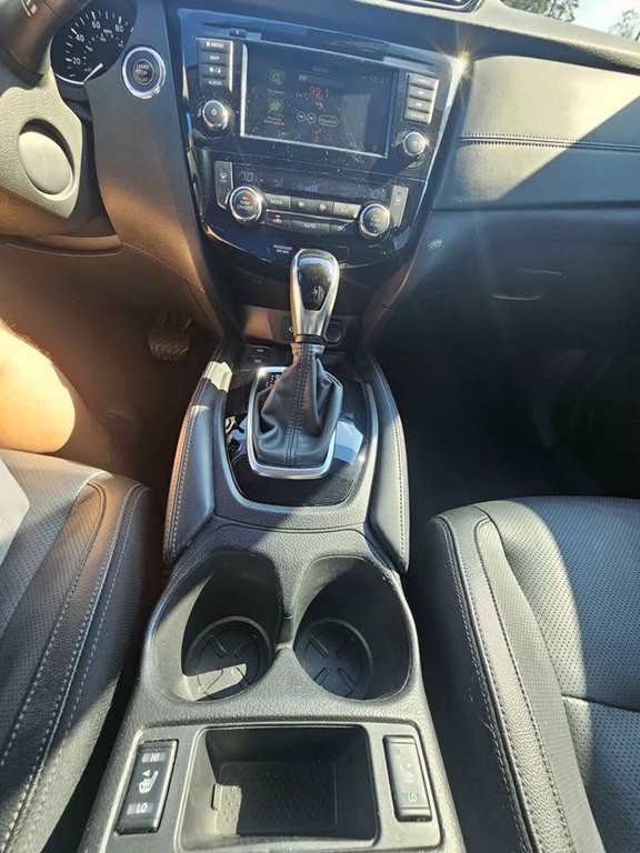 2020 Nissan Rogue Image 13