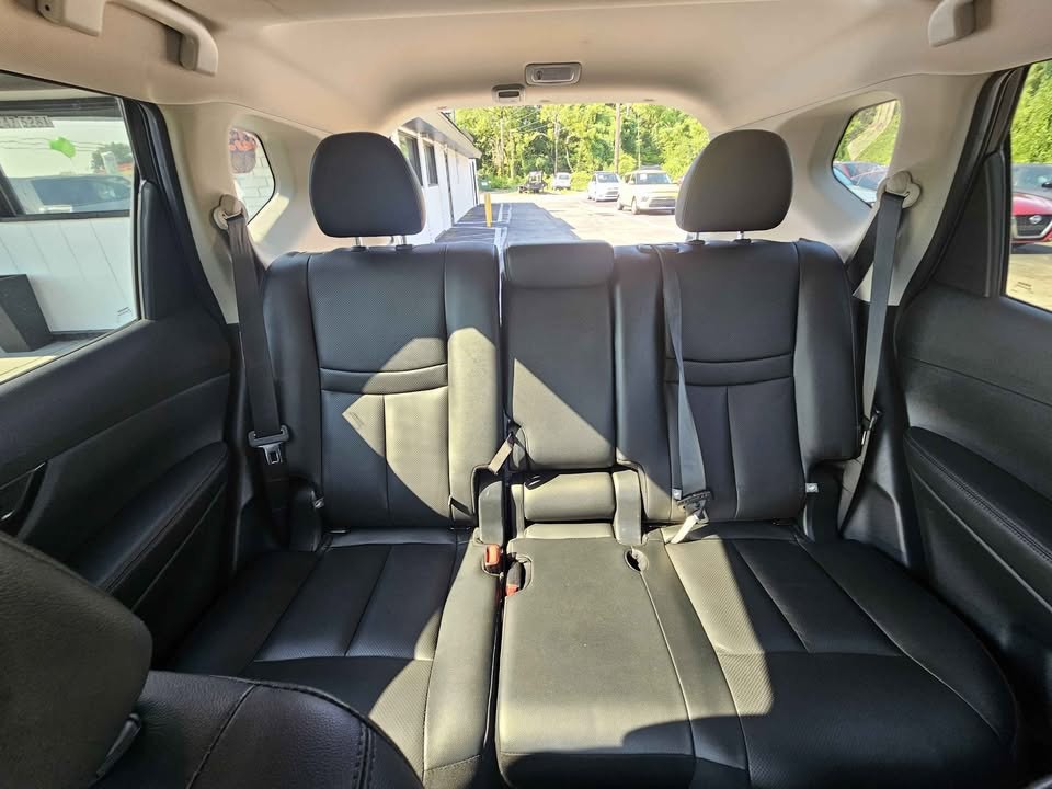 2020 Nissan Rogue Image 15