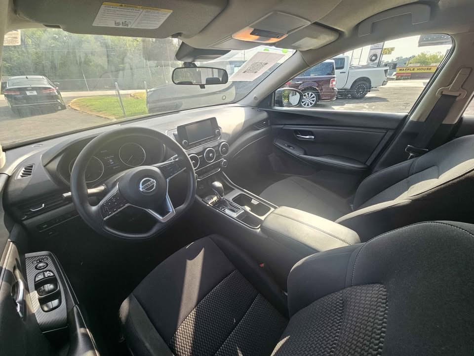 2023 Nissan Sentra Image 10