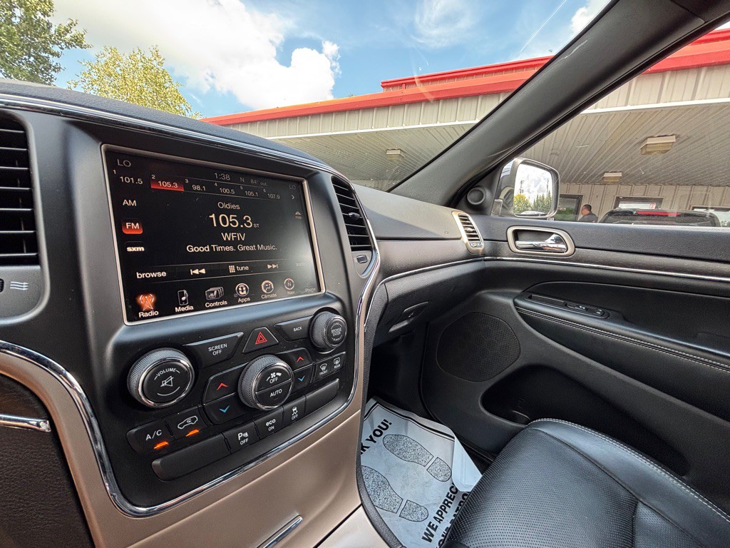 2015 Jeep Grand Cherokee Image 12