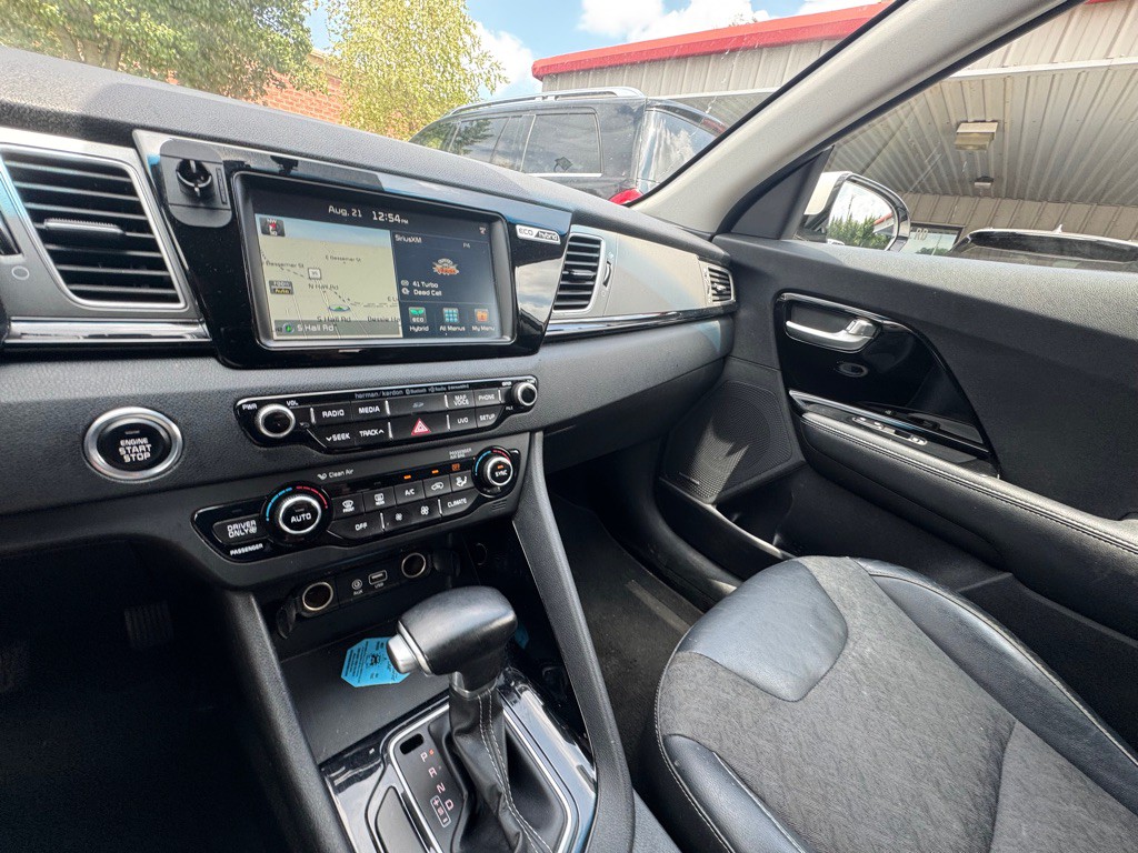 2017 Kia Niro Image 10