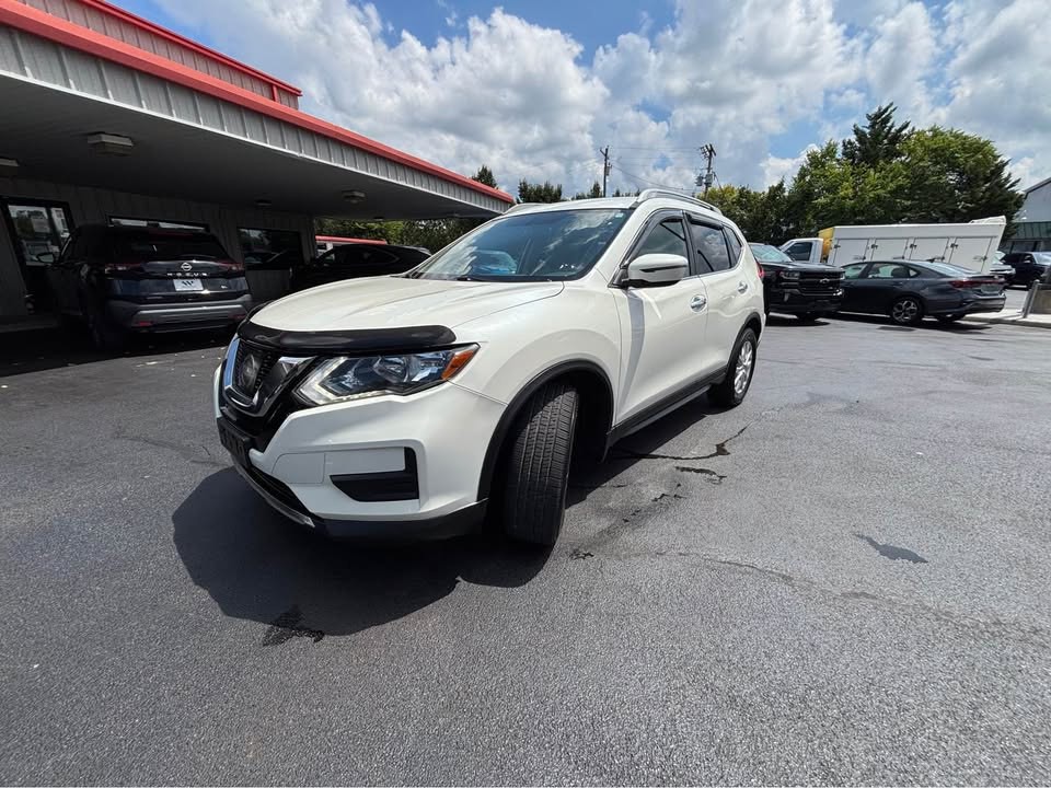 2017 Nissan Rogue Image 4