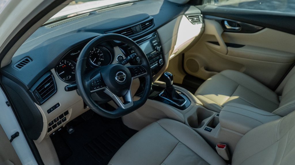 2017 Nissan Rogue Image 9