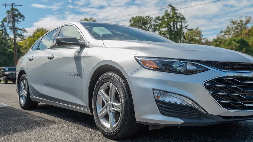 2019 Chevrolet Malibu Image 8