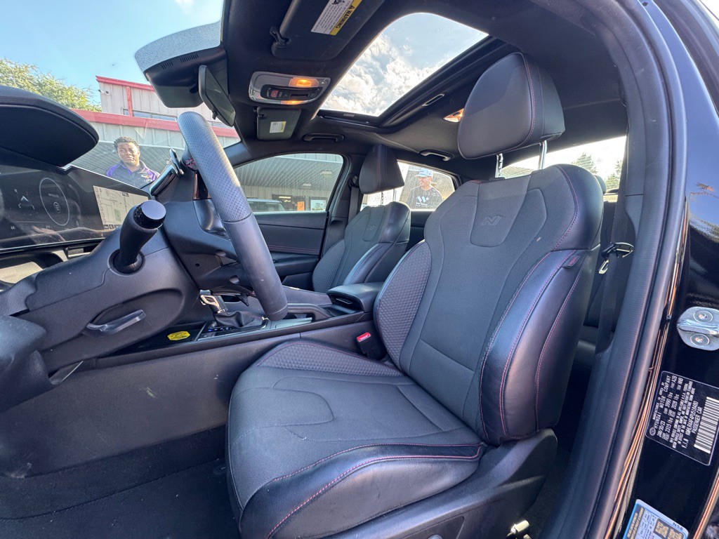 2023 Hyundai Elantra Image 8
