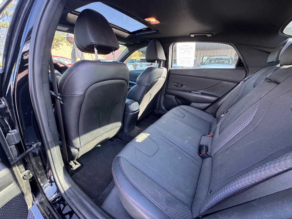 2023 Hyundai Elantra Image 9