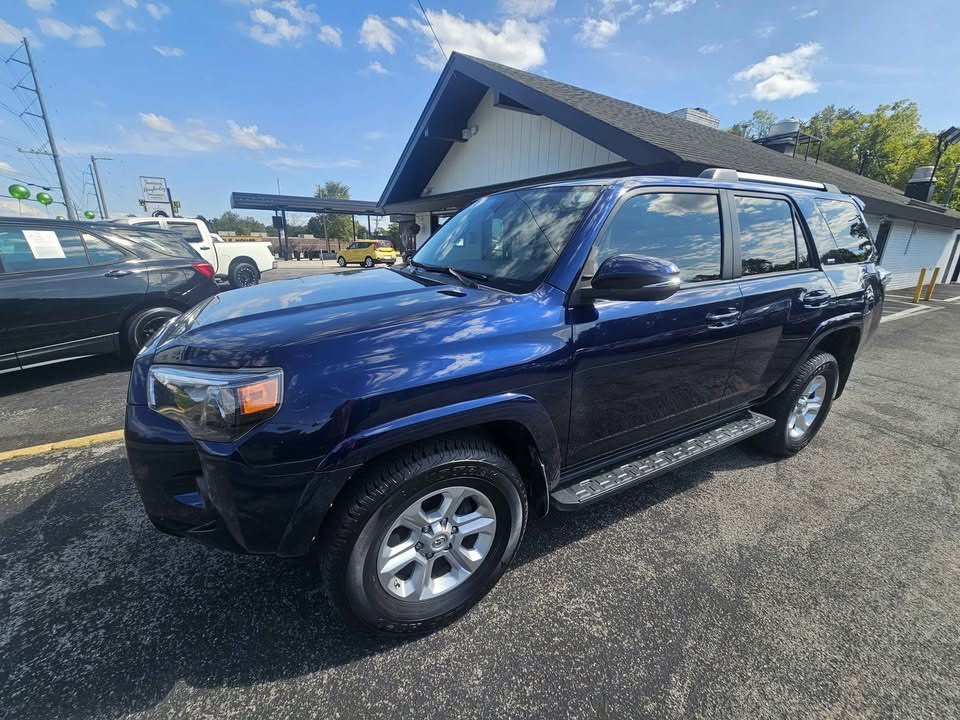 2019 Toyota 4Runner Image 3