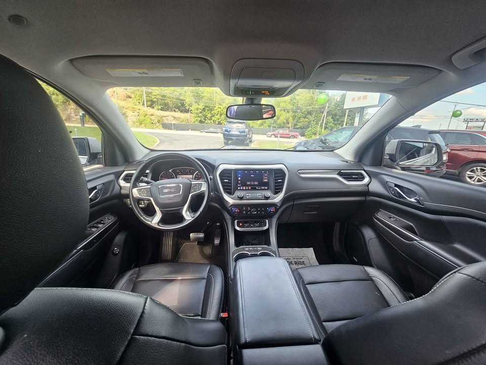 2020 GMC Acadia Image 9
