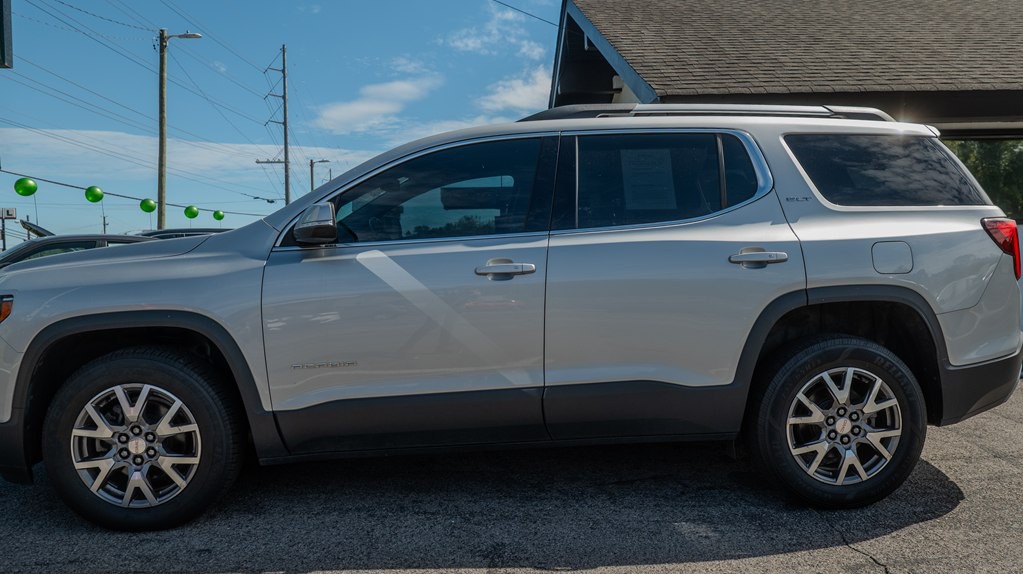 2020 GMC Acadia Image 3