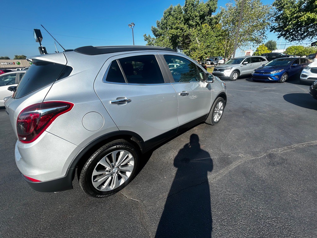 2017 Buick Enclave Image 5
