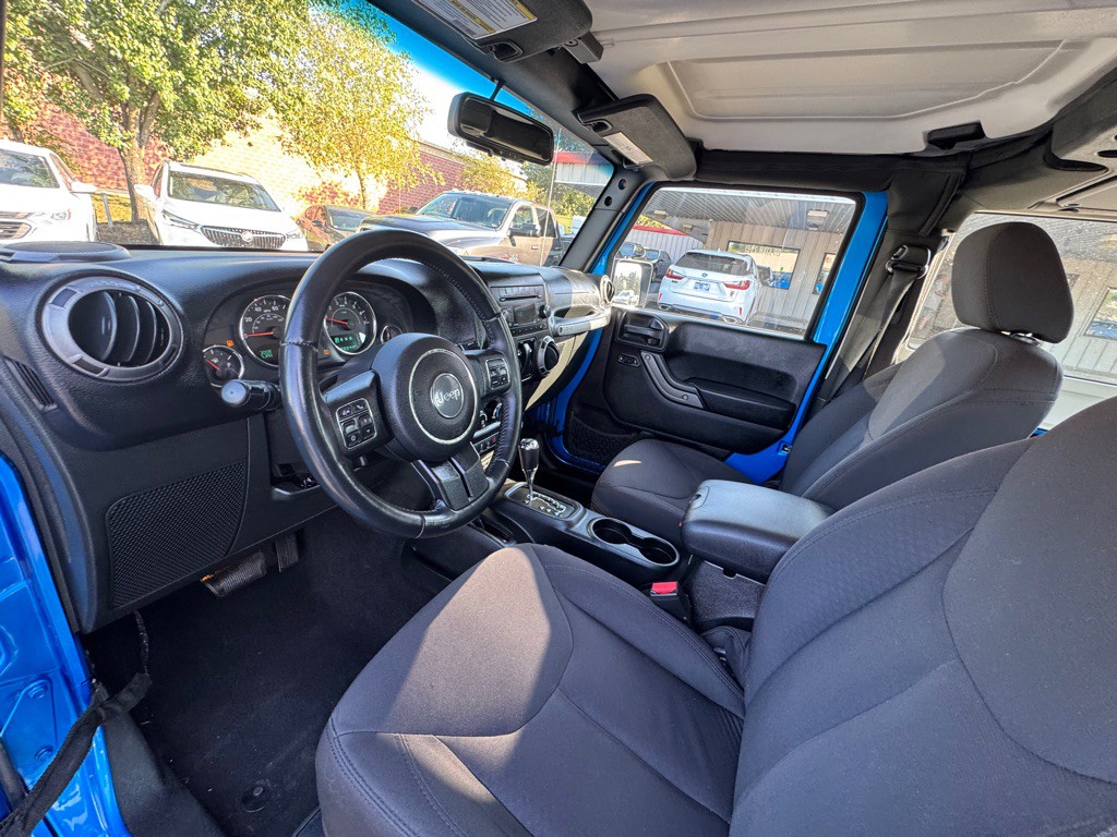 2015 Jeep Wrangler Image 9