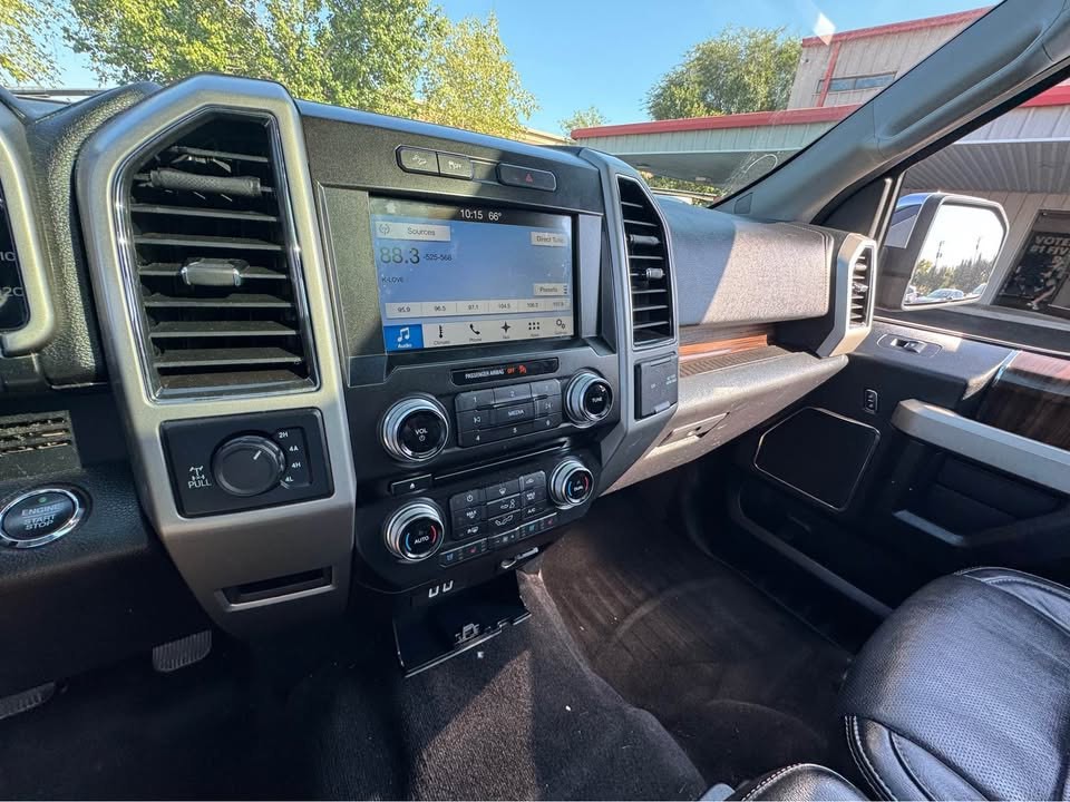 2017 Ford F-150 Image 9