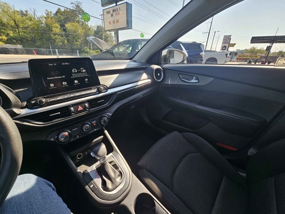 2021 Kia Forte Image 7