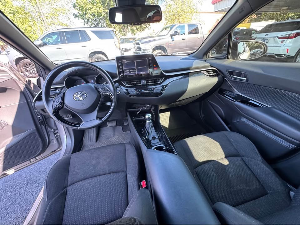 2019 Toyota C-HR Image 11