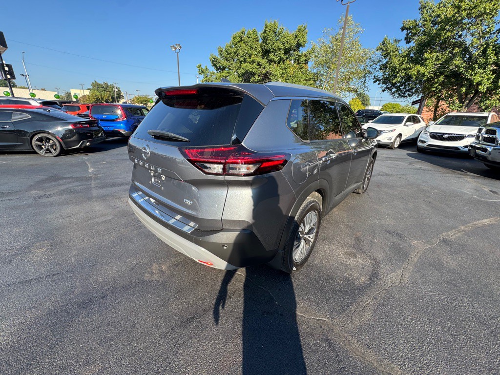 2021 Nissan Rogue Image 3