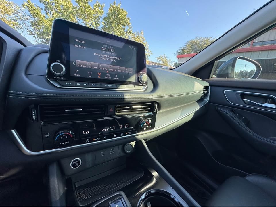2021 Nissan Rogue Image 24