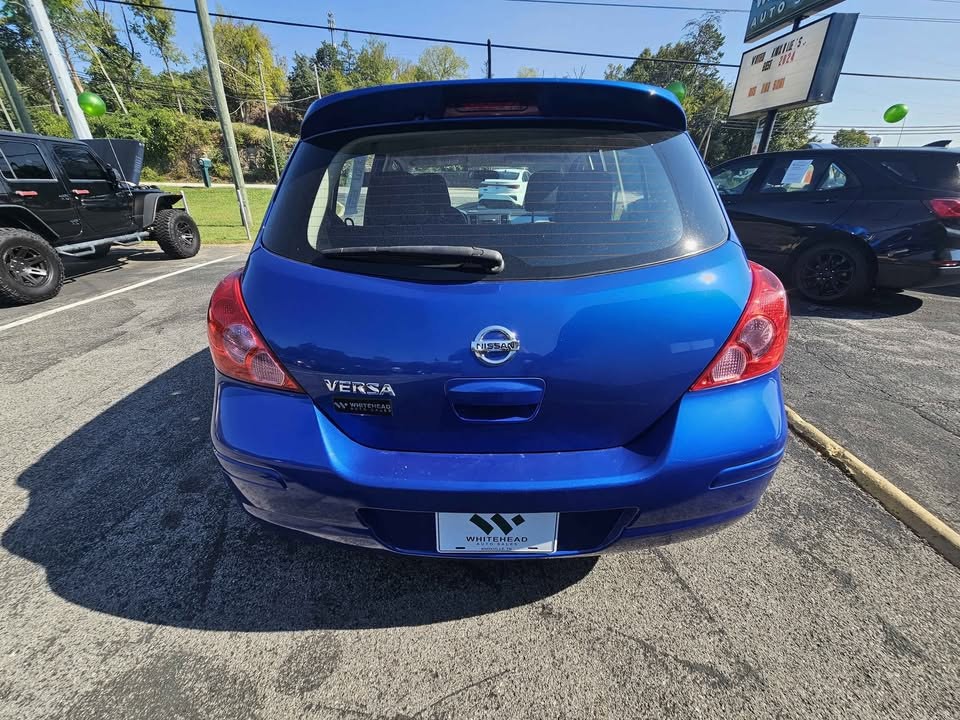 2012 Nissan Versa Image 5