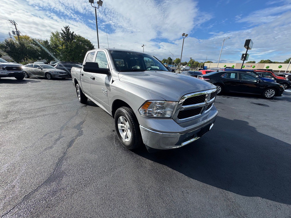 2023 RAM 1500 Image 2