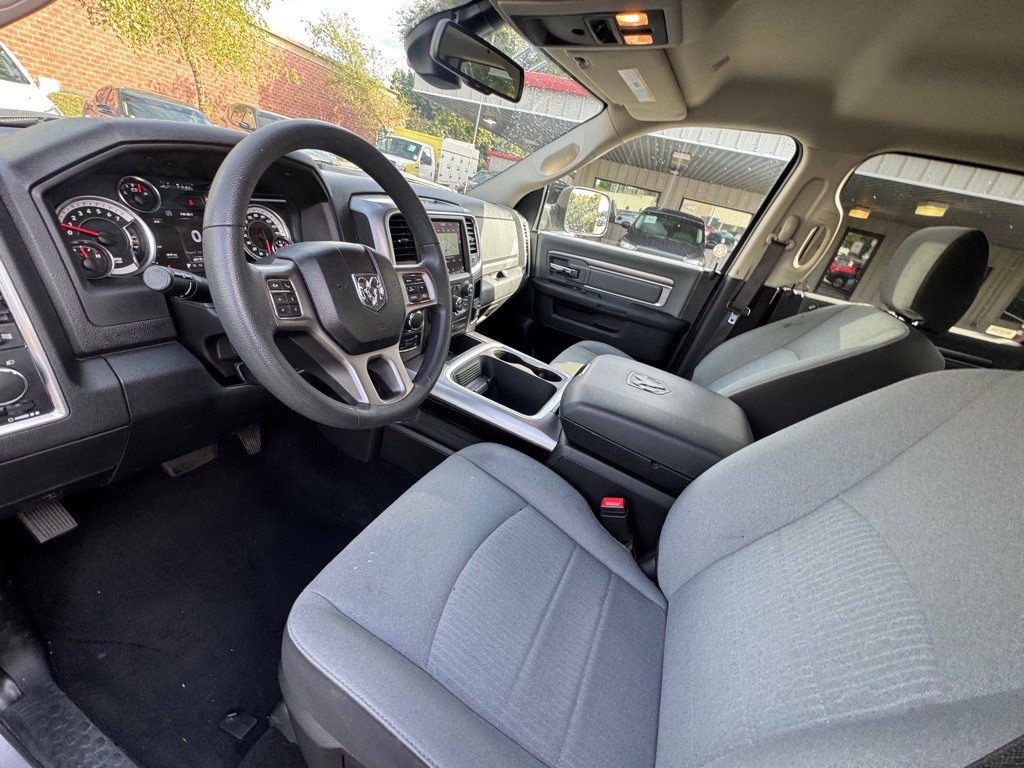2023 RAM 1500 Image 9