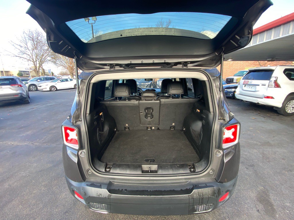 2016 Jeep Renegade Image 8