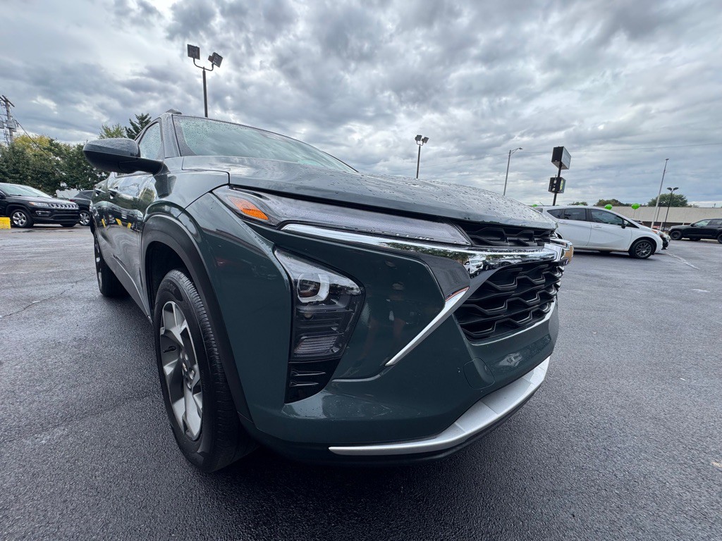 2025 Chevrolet Trax Image 3