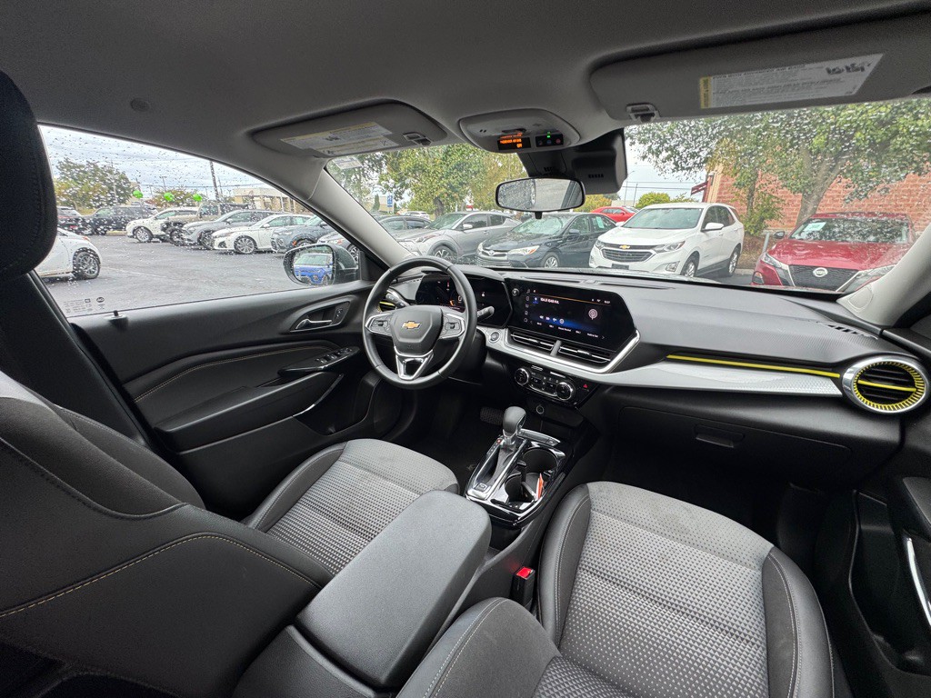 2025 Chevrolet Trax Image 6