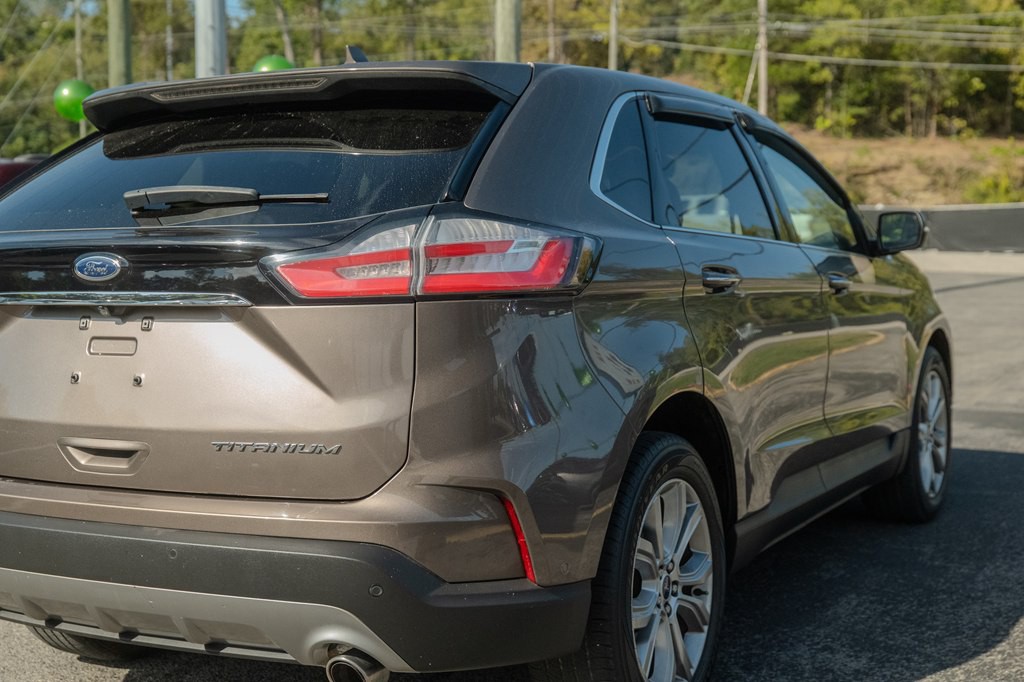 2019 Ford Edge Image 6
