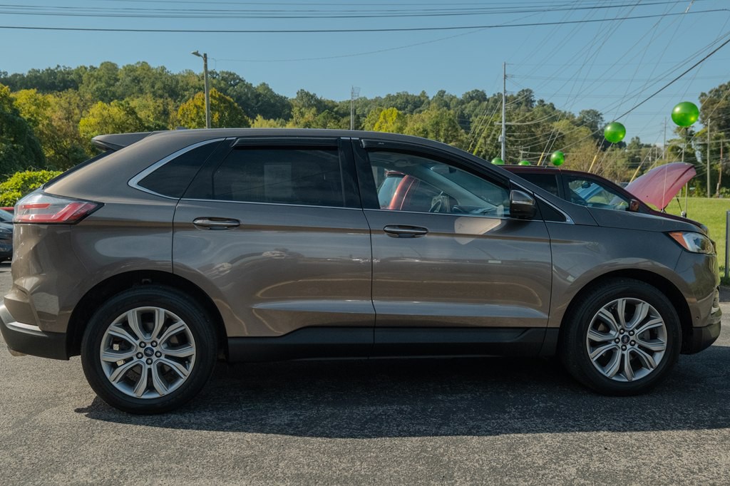 2019 Ford Edge Image 7