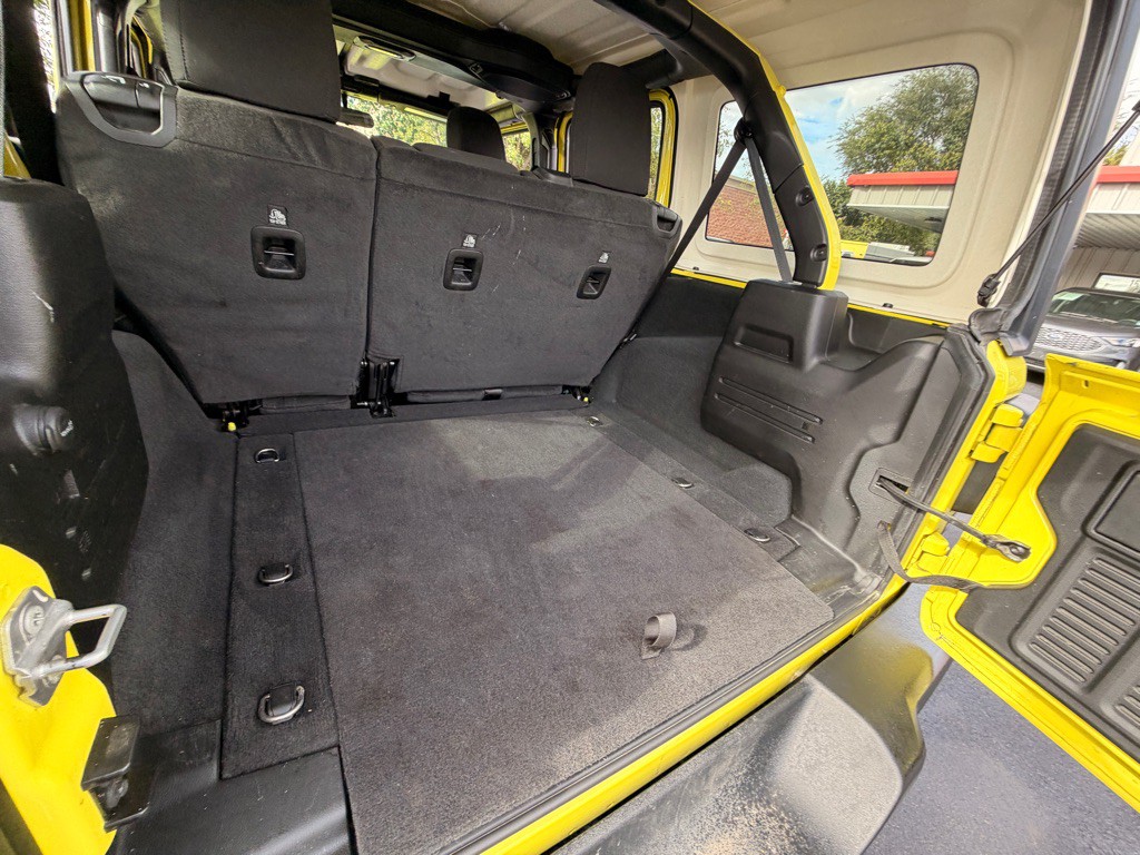 2023 Jeep Wrangler Image 6
