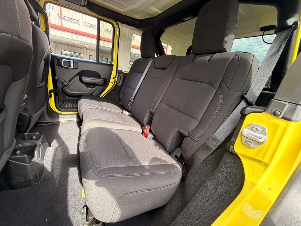 2023 Jeep Wrangler Image 7