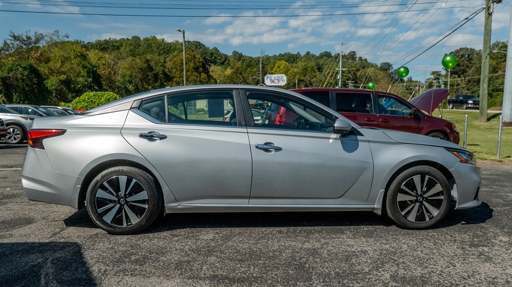 2022 Nissan Altima Image 7