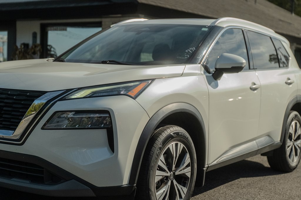 2021 Nissan Rogue Image 2