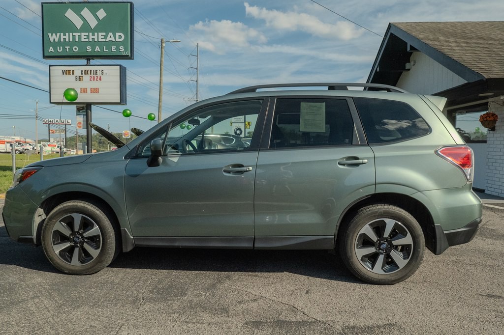 2017 Subaru Forester Image 3