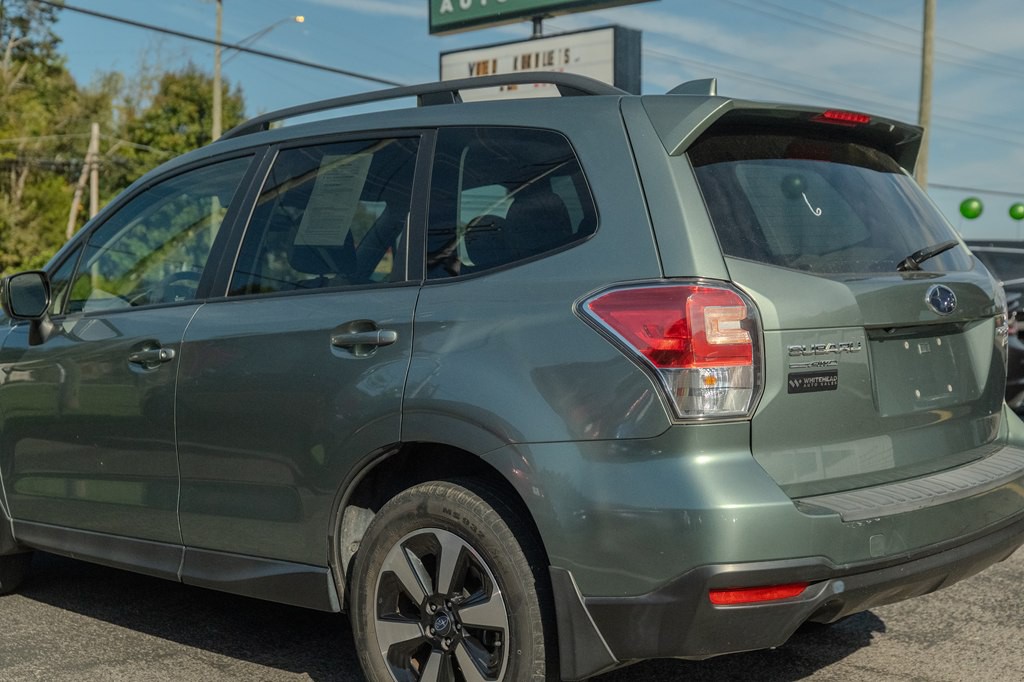 2017 Subaru Forester Image 4