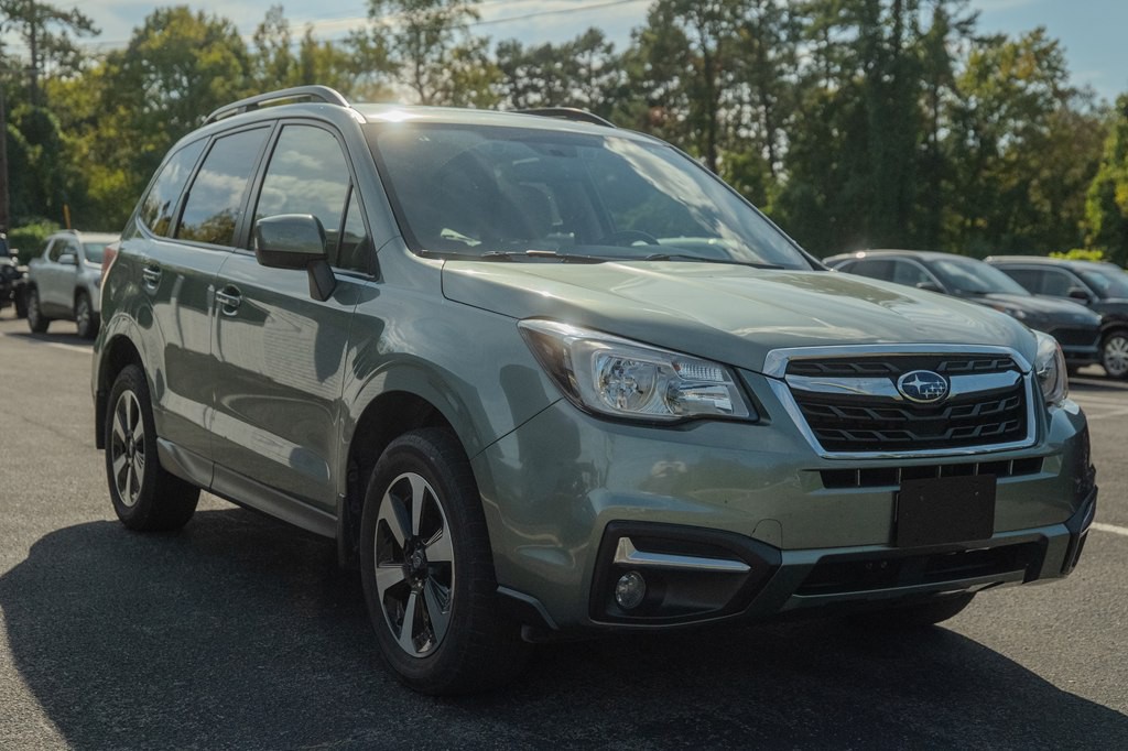 2017 Subaru Forester Image 8