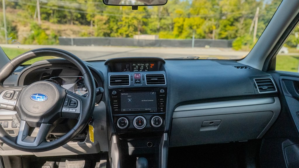 2017 Subaru Forester Image 10