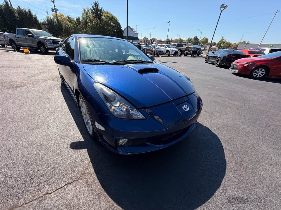 2004 Toyota Celica Image 2