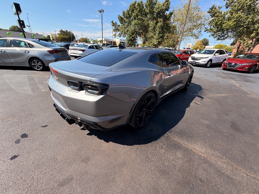 2022 Chevrolet Camaro Image 3