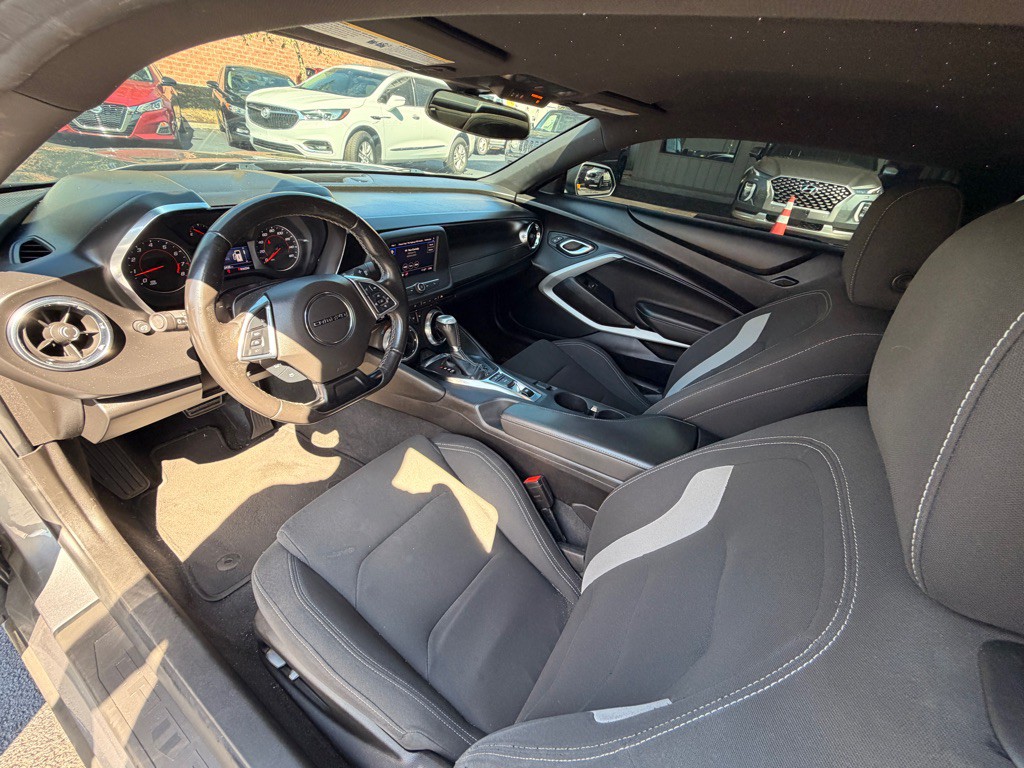 2022 Chevrolet Camaro Image 8