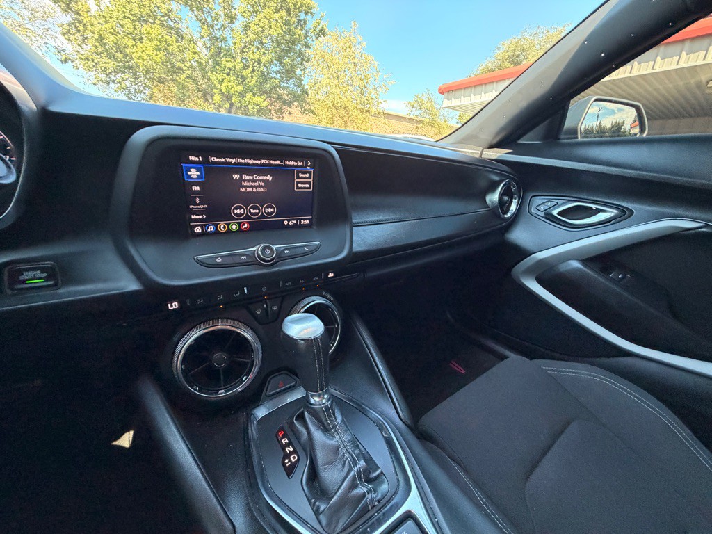 2022 Chevrolet Camaro Image 10
