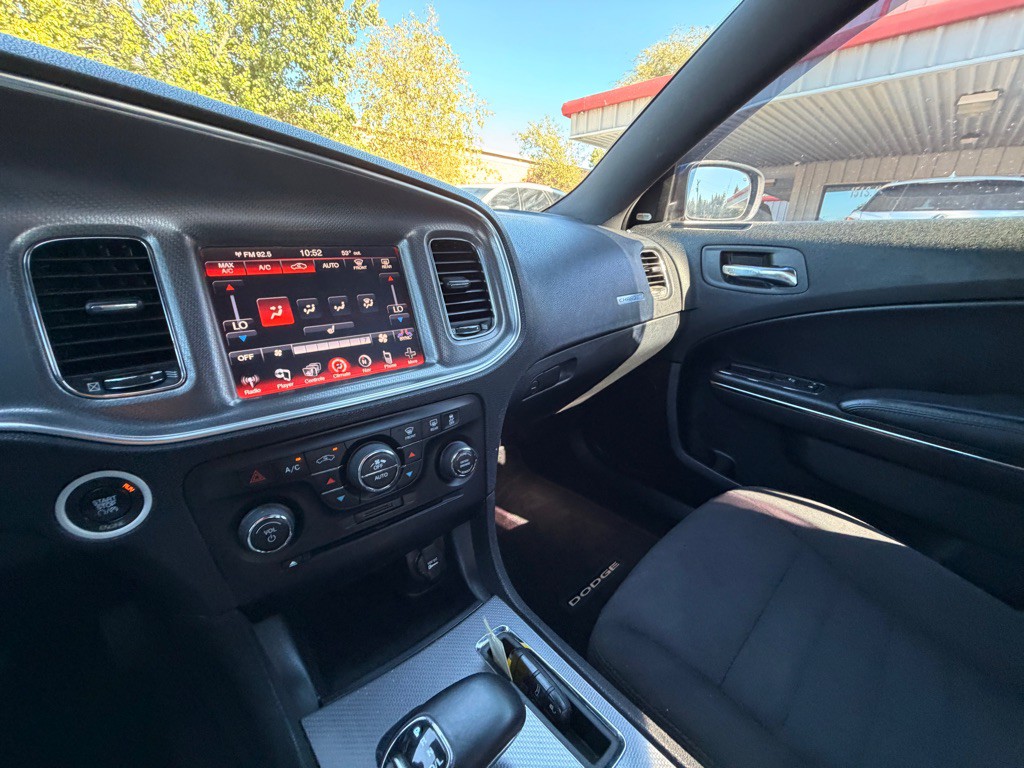 2014 Dodge Charger Image 11