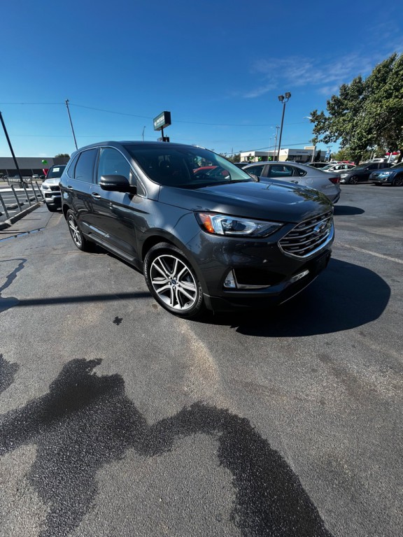 2019 Ford Edge Image 5